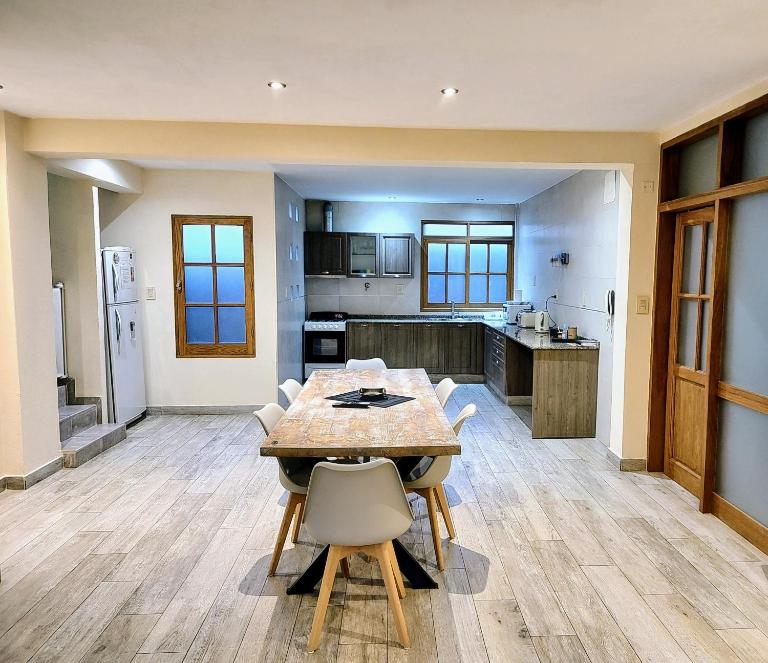 La Terraza Apartment: lujoso, amplio y ubicado en microcentro. - Chambres d'hôtes San Rafael