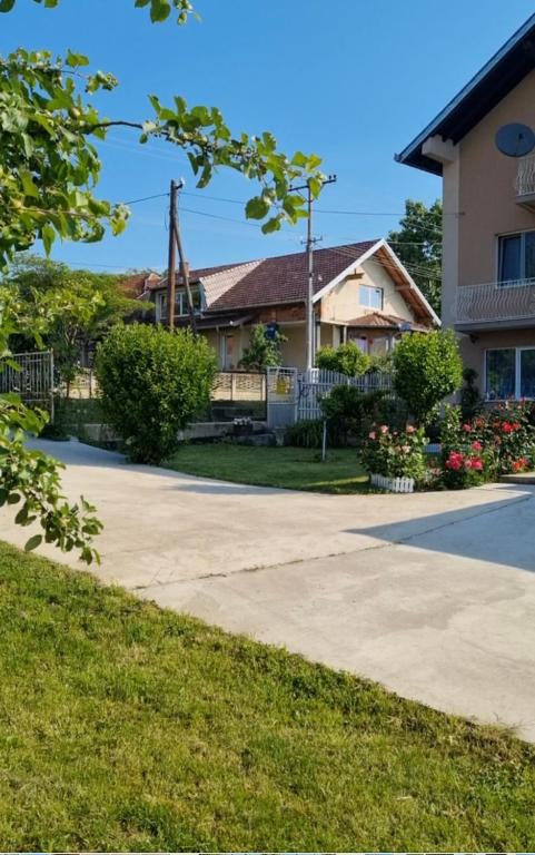 Green Village Life - Ferienwohnung Katun