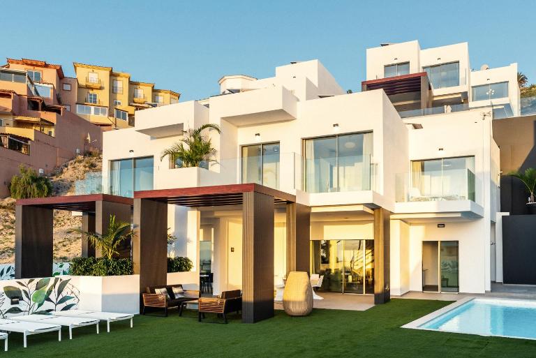 Villa Eden - Seaviews, Large Terrace & Private Heated Pool - B&B Adeje