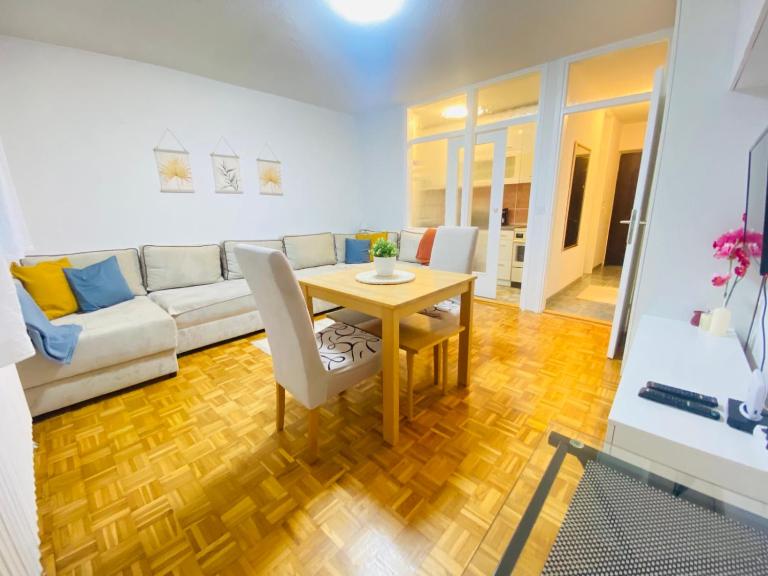 Studio Apartment Dobrinja - B&B Sarajevo