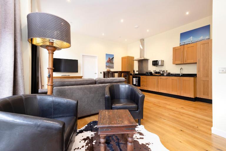 JOIVY 1 bed Flat in Old Town, next to St Giles Cathedral - Ferienwohnung Edinburgh