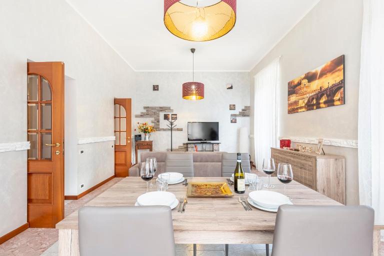 Hostly - Domus Happya - Dream in the Appia Antica Park - B&B Roma