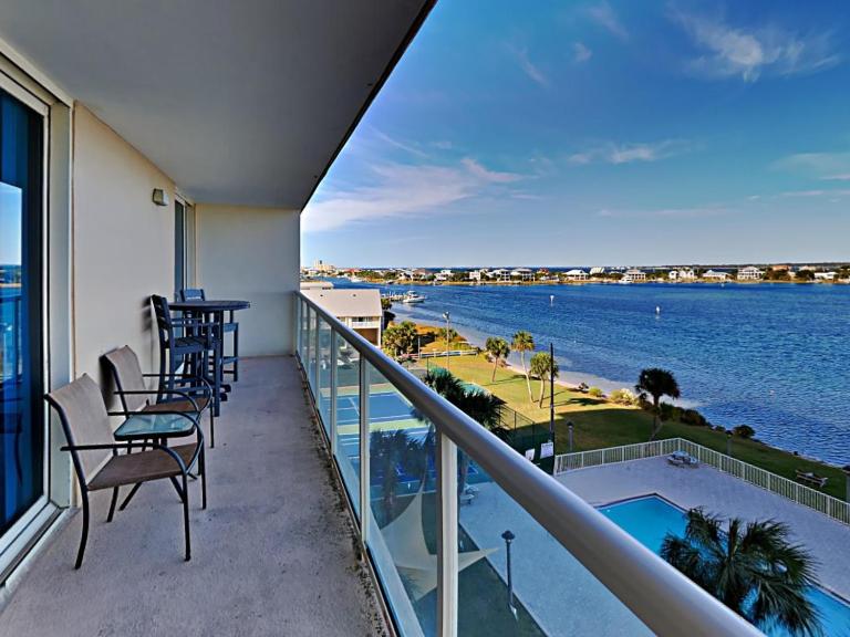 Sabine Yacht & Racquet #5C - B&B Pensacola Beach