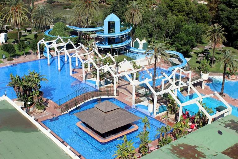 "VIVE BENAL BEACH" estudio gran terraza y parque acuático 1319 - Chambres d'hôtes Benalmádena
