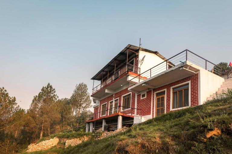 Odyssey Stays Kausani - B&B Kausani