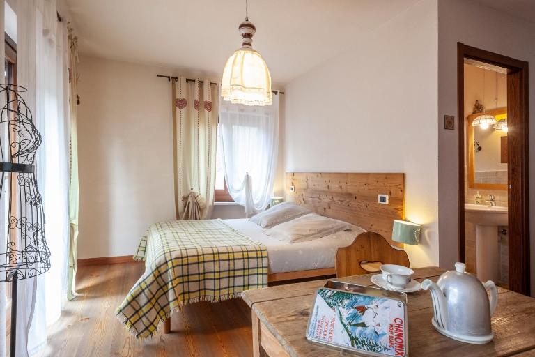 Maison Le Champ B&B Questa casa non è un albergo - Chambres d'hôtes La Salle