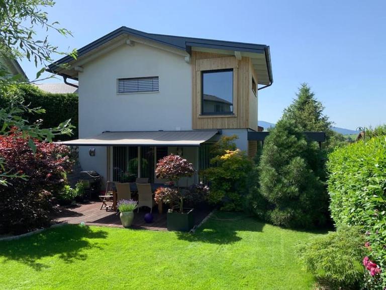 "Ferienhaus am Mondsee" mit direktem Schafbergblick im Salzkammergut bei Salzburg - B&B Mondsee