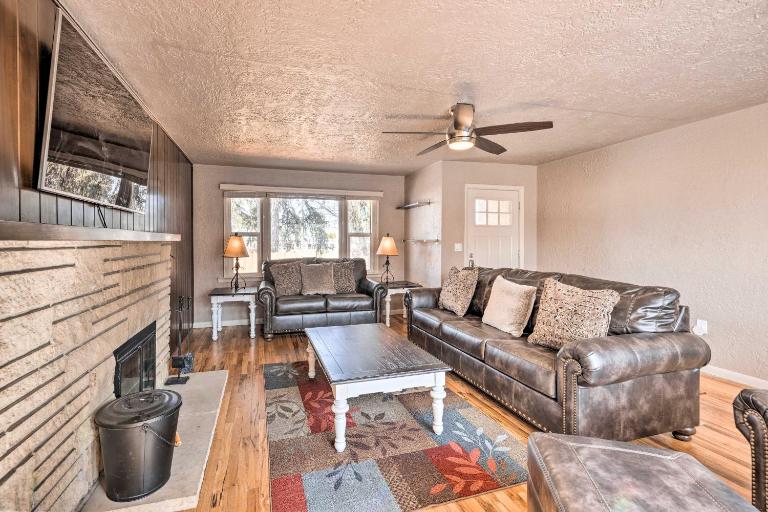 Colorado Springs Home: Game Room, 3 Mi to Downtown - B&B Colorado Springs