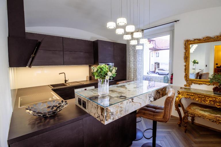 Central Living Vegova-with parking - B&B Ljubljana