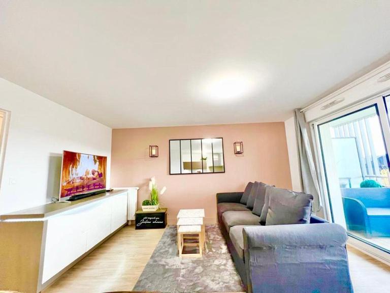 L'atelier Chic - Wifi fibre - Parking privée - Balcon - NETFLIX - Chambres d'hôtes Lanester