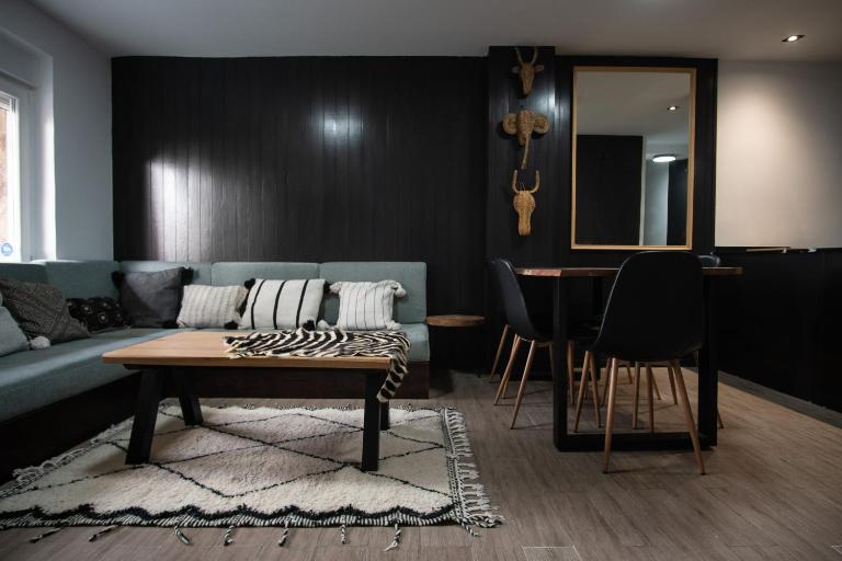 EDELWEISS HOUSE - Parking y Wifi GRATIS - B&B Sierra Nevada