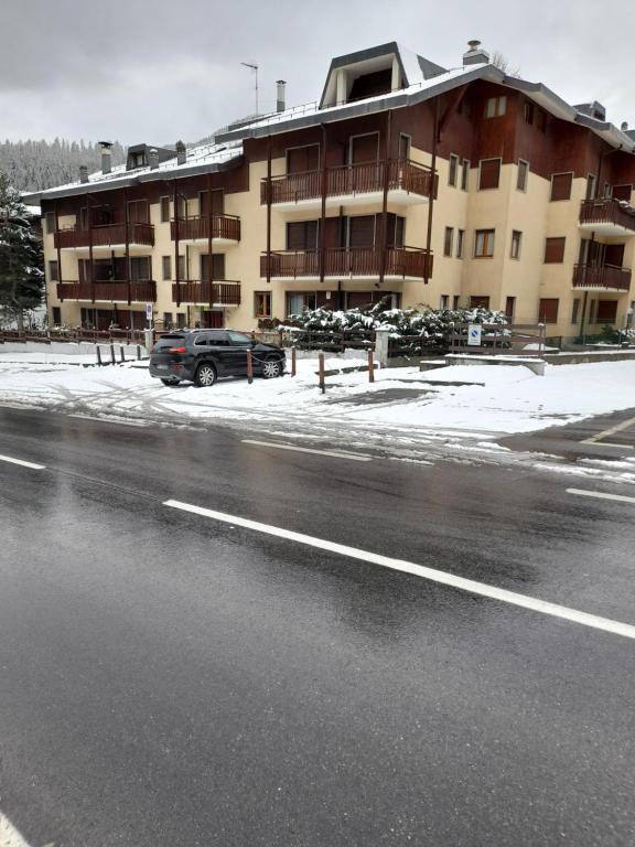 Einaudi 9 - Ferienwohnung Bardonecchia