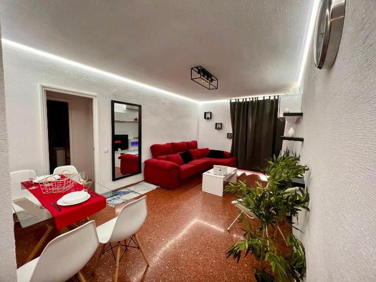Amplio apartamento familiar con parking privado en pleno centro de Córdoba - B&B Córdoba