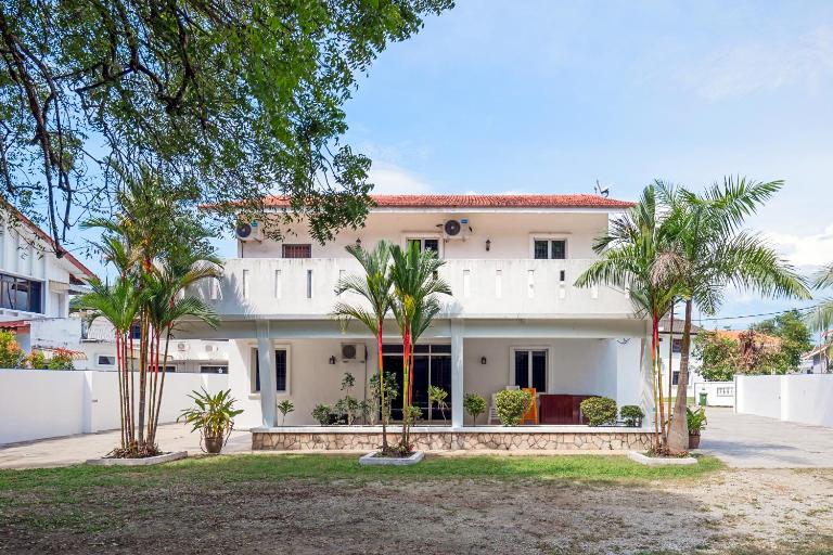 Seaside Private Bungalow, Tg Bungah - B&B Tanjung Bungah