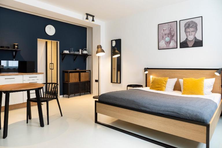 Design Studio Altstadt nahe Malerweg - B&B Pirna