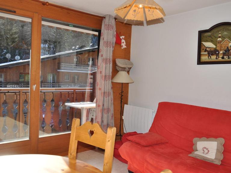 Appartement cosy proche des pistes avec balcon et parking - FR-1-693-47 - B&B Châtel