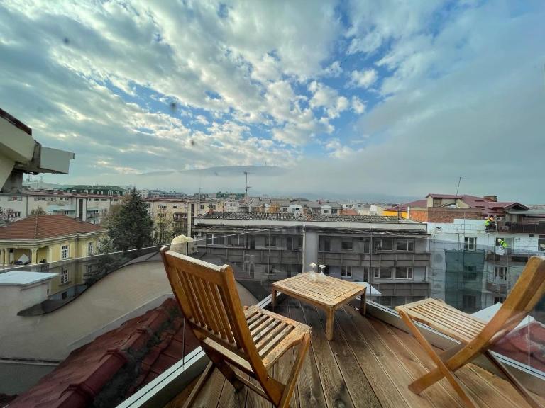 The Officer's House - B&B Skopje