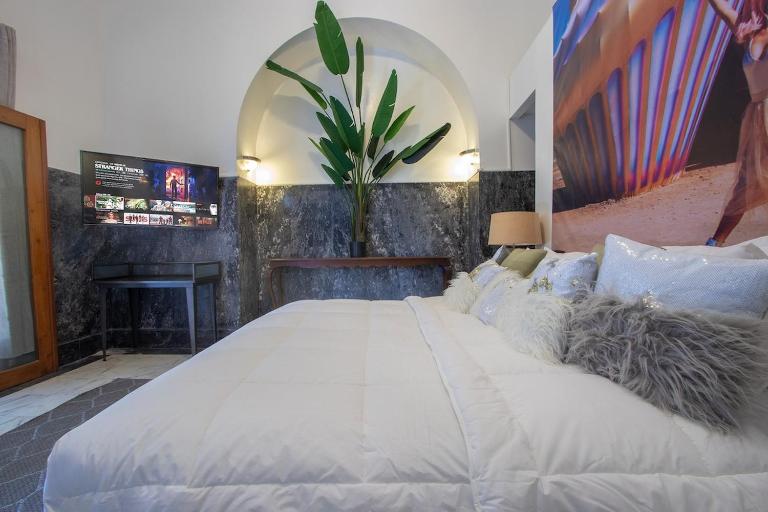AmazINN Places Casco Viejo Pool and Rooftop VII - Bed and Breakfast Panama-stad