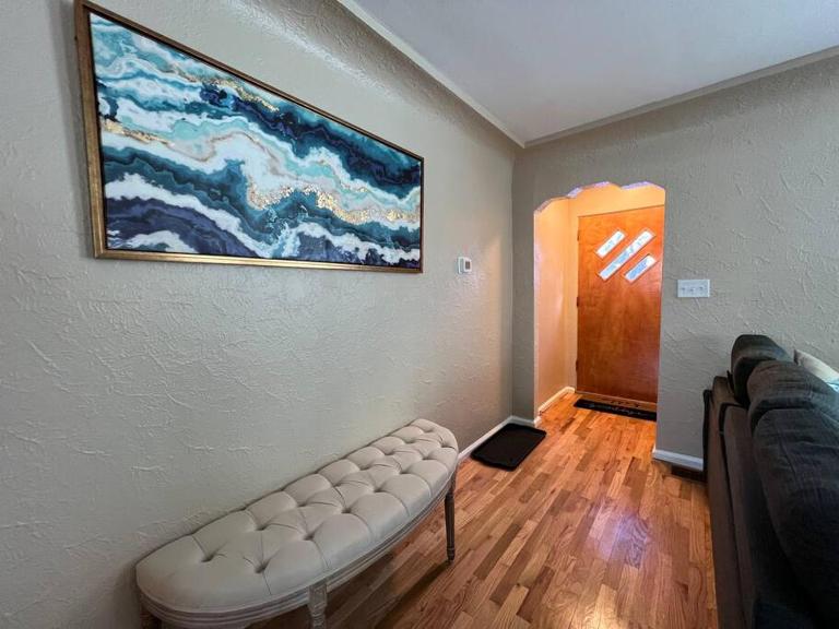 Snug, neighborly home perfect for your small group - Bed and Breakfast Billings