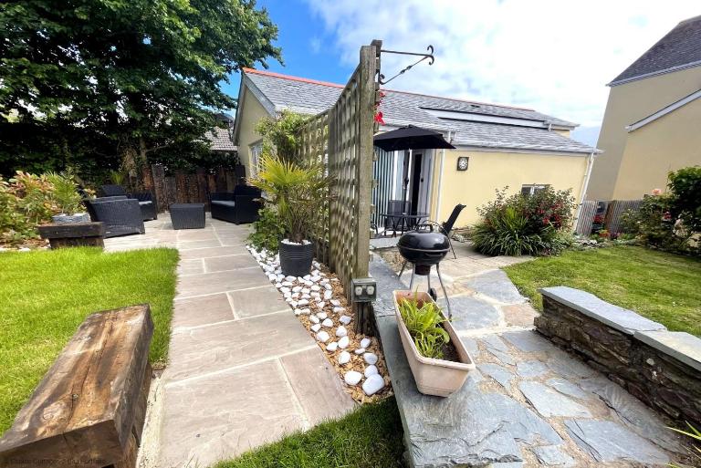 CROYDE WONKY COTTAGE 1 Bedroom - B&B Croyde