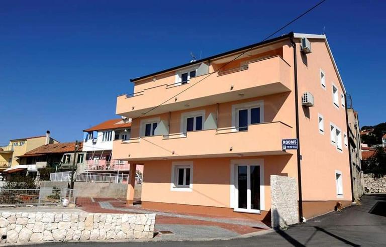 Apartments & Rooms Krecak Sibenik - Chambres d'hôtes Sibenik