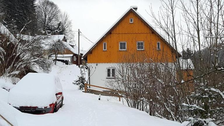 Apartmán Karolínka jih - Ferienwohnung Rokytnice nad Jizerou