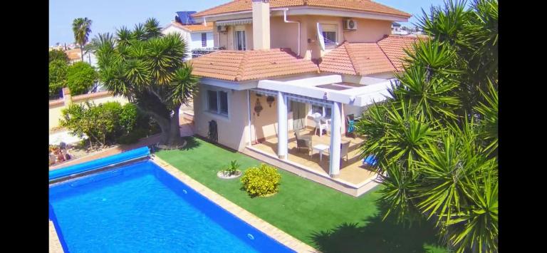 Sunny Florida - Bed and Breakfast Torrevieja