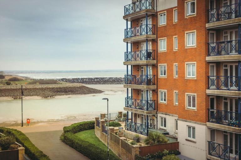 Sovereign Sunrise near to beach - B&B Eastbourne