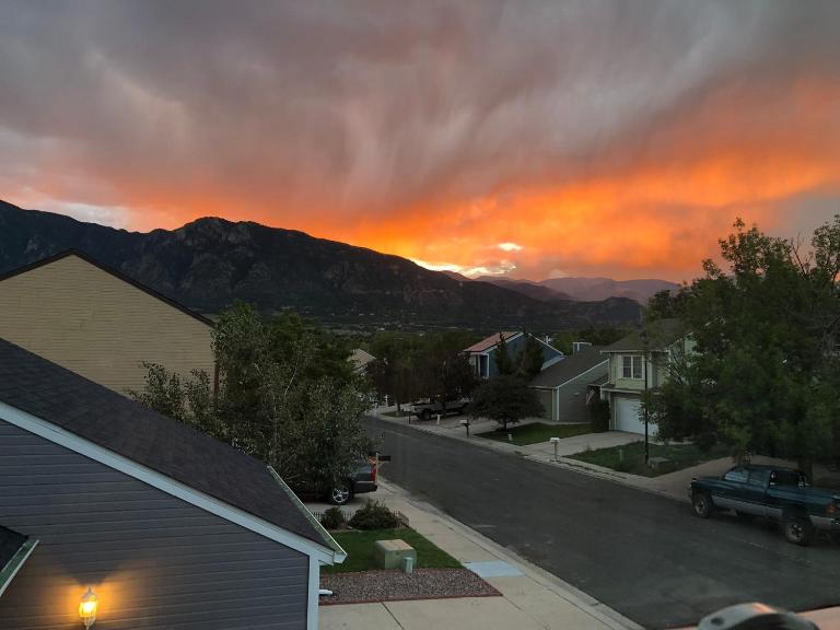 A Colorado Room With a View - King - Bed and Breakfast Colorado Springs