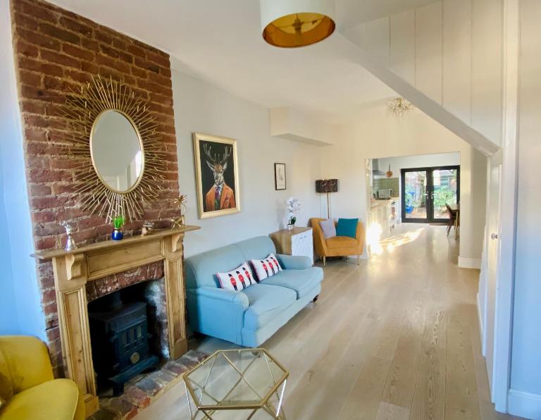 Delightful 2 Bedroom House Central Windsor - B&B Windsor