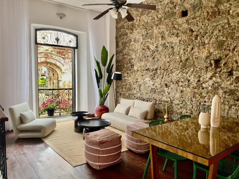 AmazINN Places Casco Viejo relaxing Views and Sound of the Sea - Ferienwohnung Panama-Stadt