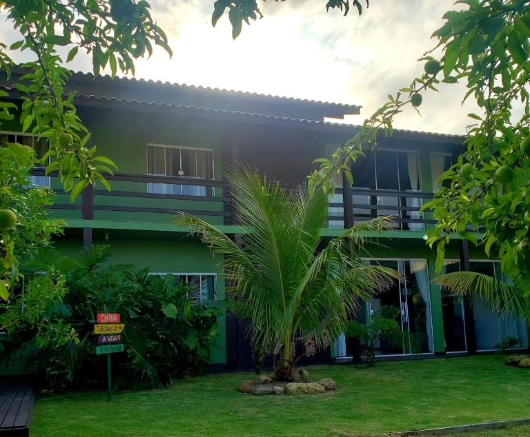 Morada Flores de Alaíde - Praia da Pinheira - B&B Pinheira