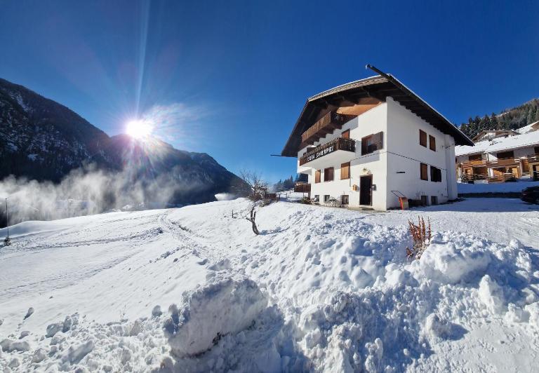 Cèsa Cherpei - Dog Friendly - Bed and Breakfast Campitello di Fassa