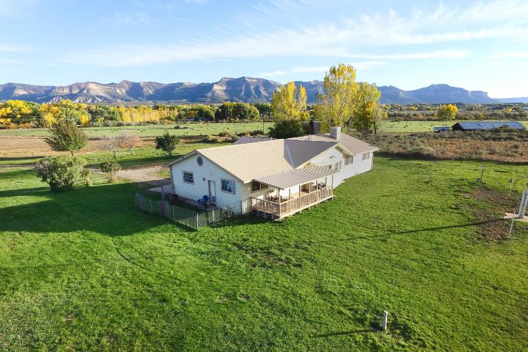 Cortez Retreat w/ Office & Stunning Mtn Views - B&B Cortez
