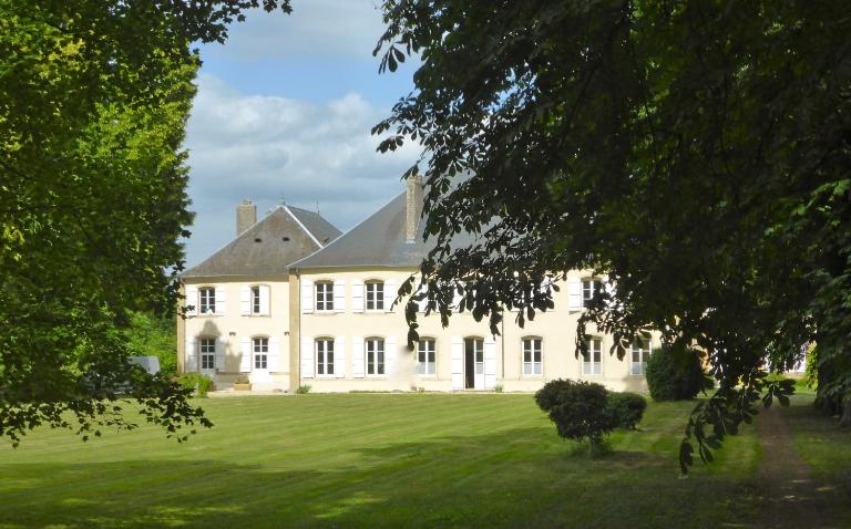 Maison d'hôtes Le Château de Puxe - Ferienwohnung Puxe