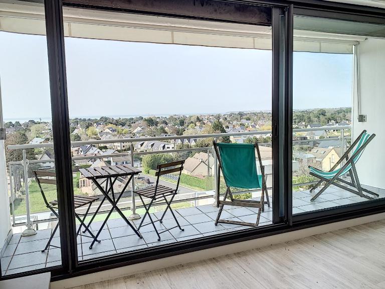 Appartement rénové avec tennis privé, parking et vue mer - FR-1-361-162 - B&B Jullouville
