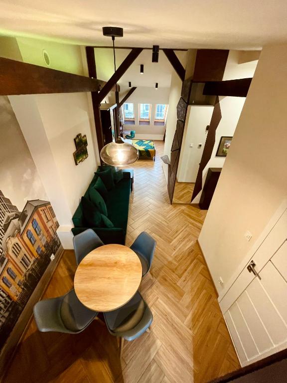 Long Attic Studio - Chambres d'hôtes Poznan