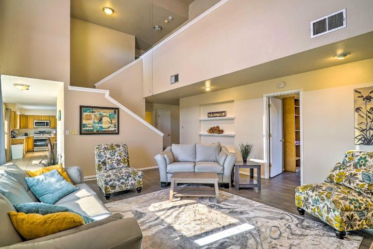 Las Cruces Home ~ 2 Mi to NMSU Stadium! - B&B Las Cruces