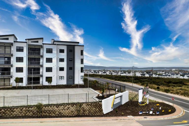 NIVICA Lifestyle Living 18, Langebaan, 4-sleeper - B&B Langebaan