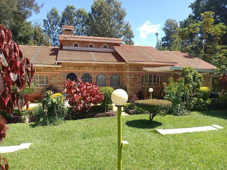 Greton Holiday Villa - B&B Meru