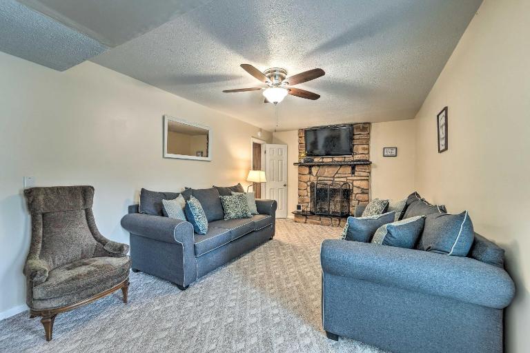 1 Mi to MCAS New River: Peaceful Home w/ Patio - Ferienwohnung Jacksonville