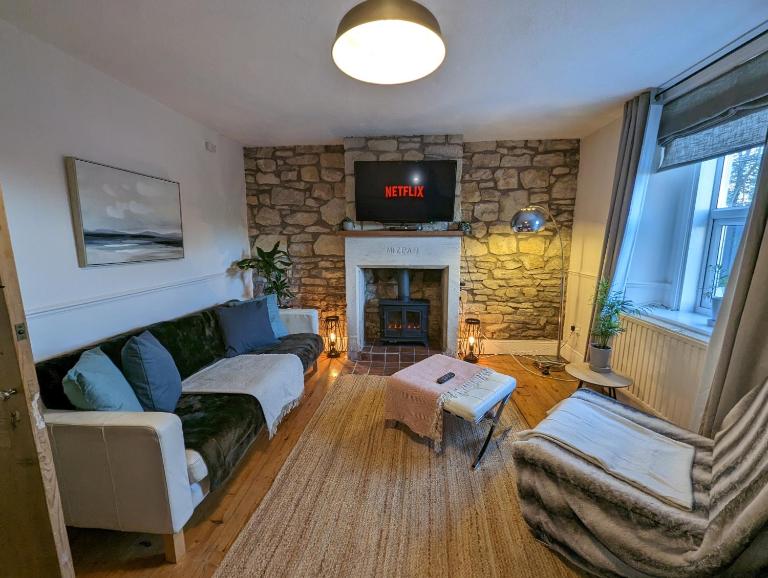 Rush Hill Cottage - with parking for 2 cars - B&B Bath