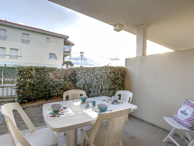 Duplex T4 à Biscarrosse Plage - 50m de l'Océan, Terrasse, Parking Privé, 6 Couchages - FR-1-521-12 - Ferienwohnung Biscarrosse-Plage