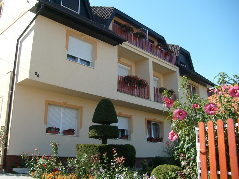 Judit Vendégház - B&B Hévíz