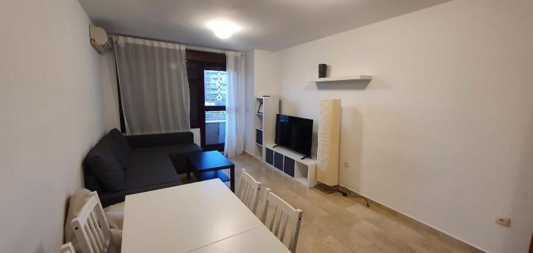Gran piso cerca Centro Comercial y Playa - B&B Ceuta