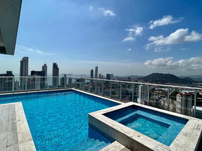Signature Point Bella Vista, Sea View 2 BR - B&B Panamá