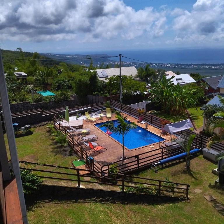 Lebulbul Saintpaul maison d'hotes avec Vue mer imprenable piscine et jacuzzi privés - B&B Bellemène