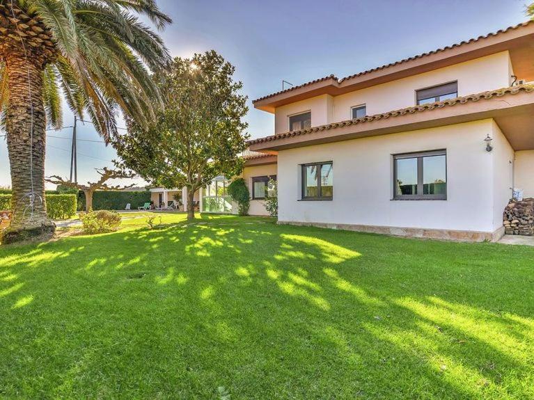 Magnolia Mas Palol, casa con piscina y barbacoa a 5min de la playa - B&B Viladamat
