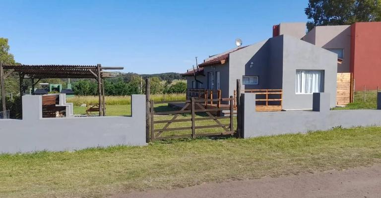 Magnolia's Cabañas - B&B Tandil