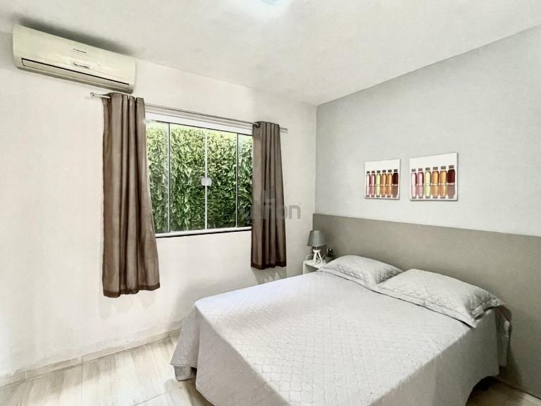 025 - Residencial com Piscina e Jacuzzi em Bombas - B&B Bombinhas